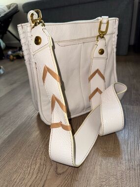 HOBO Cream Leather Crossbody with Tan Chevron Strap Accents
